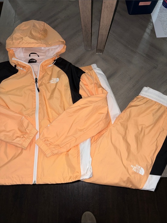 The North Face Jackets & Blazers - The North Face Womens Peach, Black & White Windbreaker Jacket and Joggers Set
